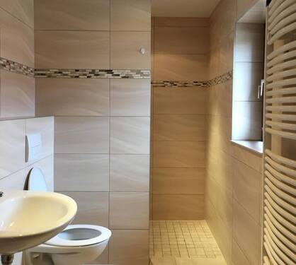 Bad mit Dusche 1.OG - 