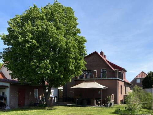 Haus vom Garten - 5 Zimmer Einfamilienhaus zum Kaufen in Unterlüß
