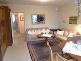 Wohnzimmer Richtung Flur - Etagenwohnung mit 54,00 m² in Timmendorfer Strand zum Kaufen