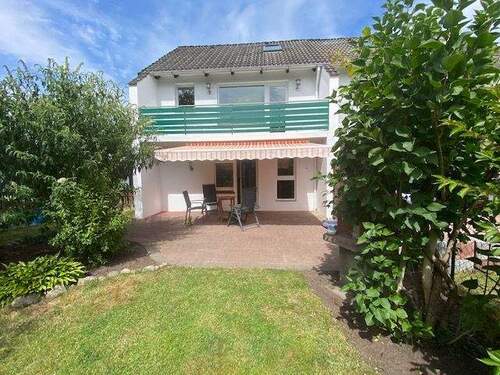 Rückansicht - Henstedt-Rhen DHH auf 500m² herrlichem Grundstück, 2 Bäder, Balkon, Doppelcarport etc. € 299.500,-