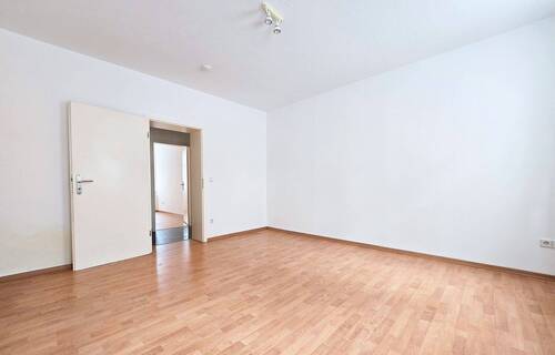 Zimmer 1 - Zentral, im Erdgeschoss und bezugsbereit