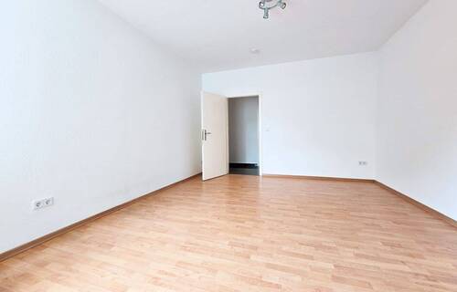 Zimmer 2 - 3 Zimmer Etagenwohnung zur Miete in Köthen (Anhalt)