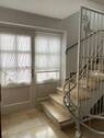 Hauseingang_Diele_Treppe - 