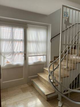 Hauseingang_Diele_Treppe - 