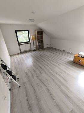 Wohnen - Etagenwohnung mit 83,00 m&sup2; in Neu-Anspach zur Miete