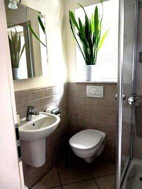 Gäste Bad im Erdgeschoss - 