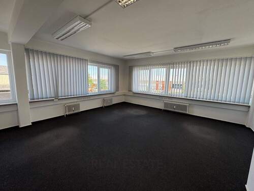 1.jpg - Flexible Büroflächen in Billbrook – 200–400 m² im 2.OG