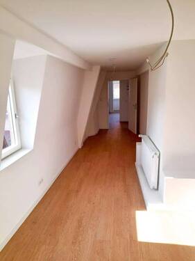 7d739194-6ad6-4c8c-8e1a-769a92e8d6cf.webp - 