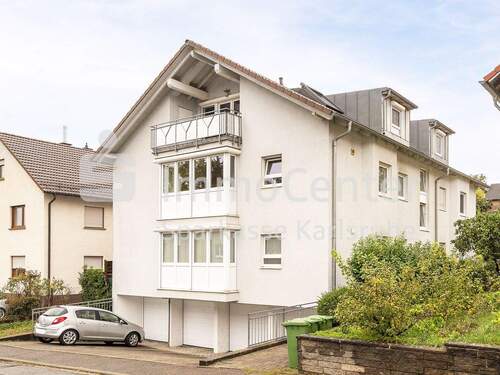 Außenansicht - Charmante Etagenwohnung mit Balkon und Gartenblick in ruhiger Lage