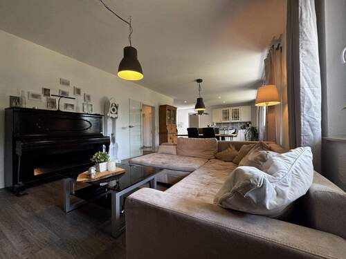 Erdgeschoss - Wohn-/Esszimmer… - 