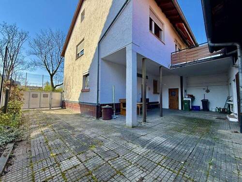 Hof - 6 Zimmer Mehrfamilienhaus, Wohnhaus in Hirschberg an der Bergstraße