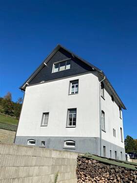 Rück-Ansicht - 8 Zimmer Mehrfamilienhaus, Wohnhaus in Schmallenberg