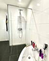 Dusche + Badewanne - 