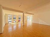 Verkaufsraum - 3 Zimmer Gewerbeobjekt (Büro, Produktion, Verkauf) in Reutlingen