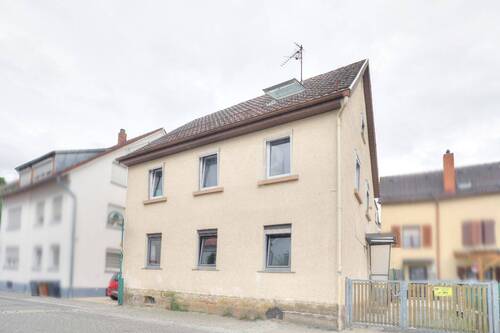 Außenansicht - 9 Zimmer Mehrfamilienhaus, Wohnhaus zum Kaufen in Heilbronn / Böckingen
