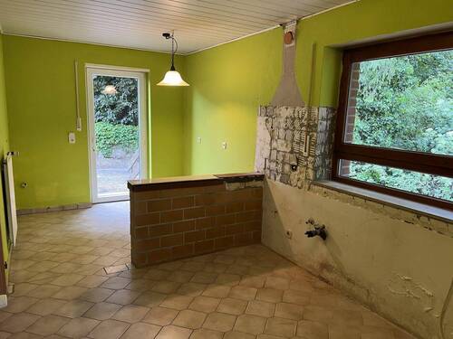 EG Küche mit Ausgang zum Garten.JPG - 