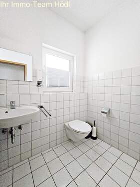 WC - 