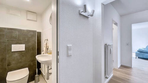 WC - 