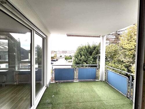 Blick zum Balkon - 