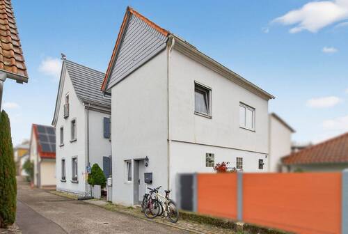 Ansicht Haus mit Anbau - 2 in 1 - Zwei Häuser im Zentrum von Herxheim