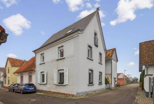 Hausansicht - 8 Zimmer Einfamilienhaus zum Kaufen in Herxheim bei Landau/Pfalz