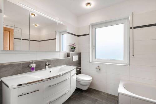 Badezimmeransicht 1 - 