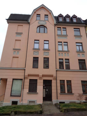Fassade - IDEAL - günstige 3-Raum Wohnung