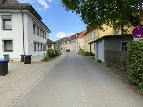 Richtung Hauptstraße - 