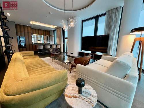 Bild 1 - ERSTBEZUG: Exklusive vollmöblierte Design-Luxuswohnung im 44. Stock des Grand Towers