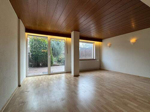 Wohnzimmer - Reihenmittelhaus mit 86,00 m&sup2; in Fürth zum Kaufen