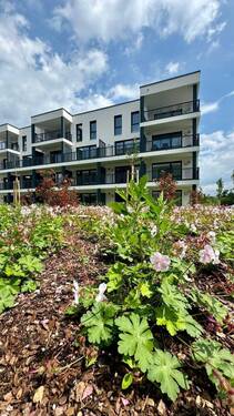 Bul Außenanlagen (1).jpeg - Etagenwohnung mit 53,10 m² in Burglengenfeld zum Kaufen