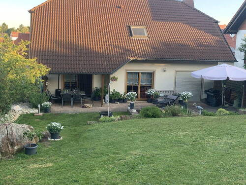 Grosse Terasse / Garten - 7 Zimmer Einfamilienhaus in Mandelbachtal
