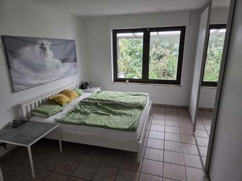 Schlafzimmer EG - 