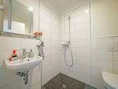 modernes Badezimmer - 4 Zimmer Etagenwohnung in Bochum