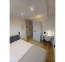 ***nur noch 1 Zimmer übrig***OBERSENDLING (München) - möblierte WG-Zimmer im 2. OG - 2 hochwertig möblierte Zimmer in einer frisch sanierten 5er-WG ·