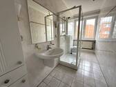 Badezimmer - Etagenwohnung mit 86,00 m&sup2; in Buchholz in der Nordheide zur Miete