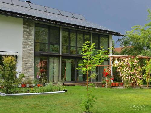 haus - Energieeffizientes Haus mit großem Grundstück in der Nähe Salzburgs!