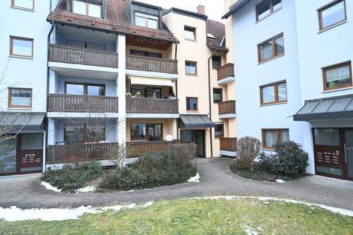 Ruhige Lage - 2 Zimmer Etagenwohnung zum Kaufen in Neumarkt