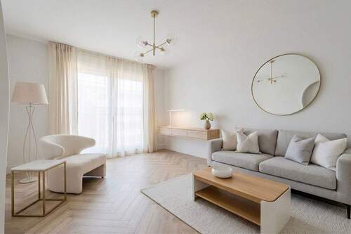 Living room Beispiel Einrichtugnsbeispiel - 3-Zimmer-Wohnung mit Aufzug in Toplage von Friedrichshain. Ab sofort bezugsfertig!