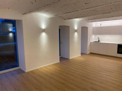 Wohnzimmer - 2 Zimmer Etagenwohnung zur Miete in Darmstadt