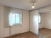 Schlafzimmer - Etagenwohnung mit 66,00 m² in Piding zum Kaufen