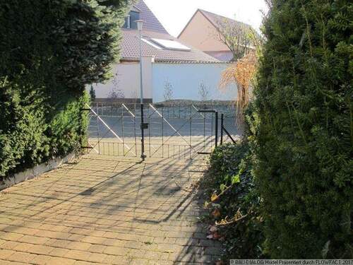 1655_Garagenzufahrt - 