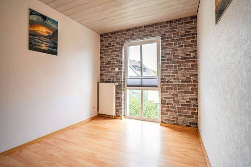 Sie bieten sich als Kinder-, Arbeits- oder Gästezimmer an. - 