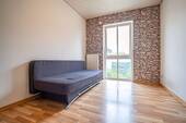 2 weitere Schlafzimmer sind nahezu identisch geschnitten. - 