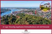 Ärzte & Apotheker Immobilien - A-Lage: Einseitig angebautes Einfamilienhaus mit viel Potenzial