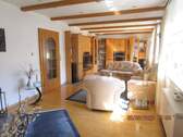 Blick ins Wohnzimmer - 