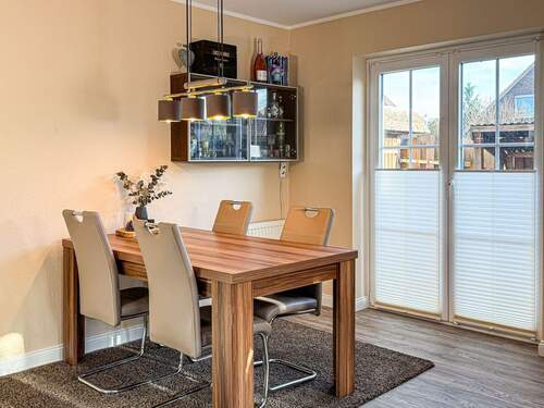 Wohnzimmer - 4 Zimmer Doppelhaushälfte in Schwentinental