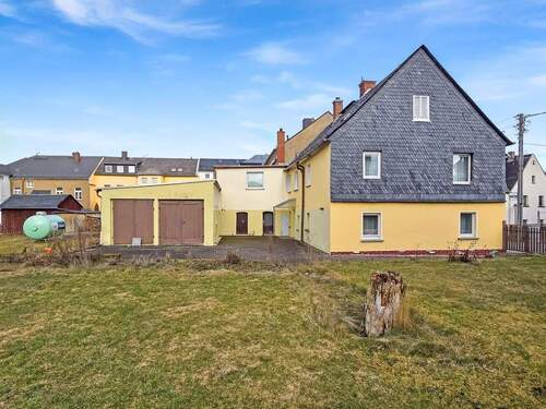 Nord- West- Ansicht - 7 Zimmer Einfamilienhaus in Pausa