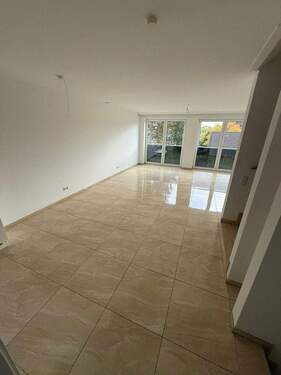 Wohnzimmer - Reihenmittelhaus mit 155,40 m&sup2; in Hamburg zur Miete