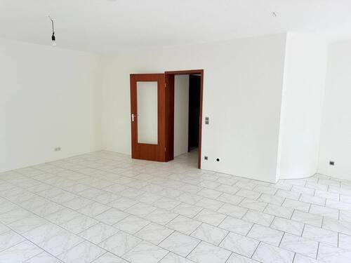 Wohnzimmer Bild 3.jpeg - 4 Zimmer Etagenwohnung in Berlin